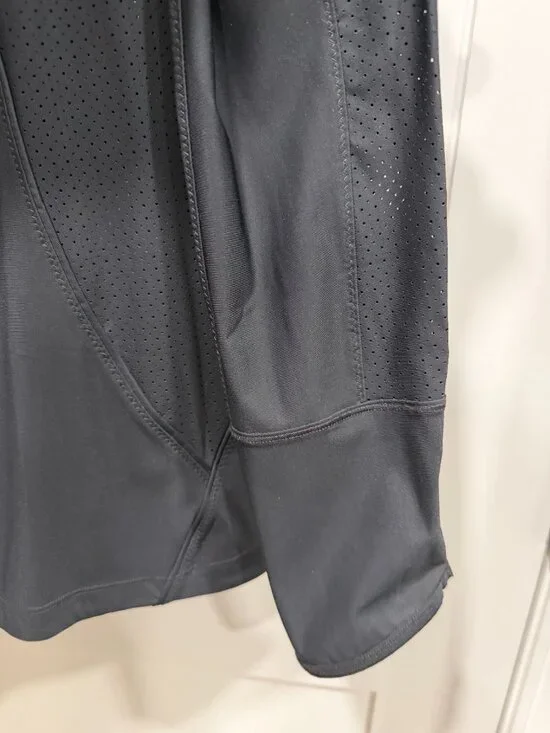 Athleta Rash Guard - Picture 4 of 5